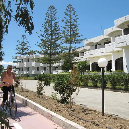 Frosini Hotel 2*
