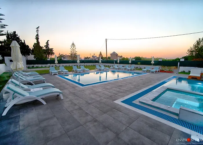 Frosini 2* לאמפי