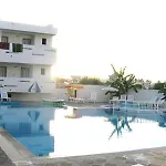Frosini فندق 2*